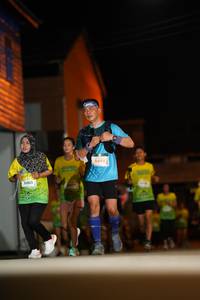 BIB: 30035, 5498
                            <button type="button" onclick="openModal(21743580)" class="btn btn-primary btn-sm float-right btn-popup" data-toggle="modal" data-target=".modal-high-quality">
                        <i class="fas fa-shopping-cart"></i> Add to Cart
                    </button>
                                            <button type="button" onclick="isThisMe(21743580, true)" class="btn btn-success btn-sm float-right btn-popup btn-isme hidden" data-toggle="tooltip" data-placement="bottom" title="นี่คือรูปของคุณใช่ไหม คลิกที่นี่เพื่อเอาเข้าอัลบั้ม">
                        <i class="fas fa-plus"></i> Add to album
                    </button>
                    <button type="button" onclick="isThisMe(21743580, false)" class="btn btn-warning btn-sm float-right btn-popup btn-isnotme hidden">
                        <i class="fas fa-ban"></i> Remove from album
                    </button>